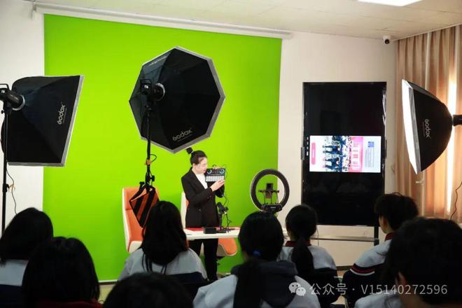 生必看!四大宝藏专业毕业即逆袭PG麻将胡了2模拟器初中毕业女(图9) 生必看!四大宝藏专业毕业即逆袭PG麻将胡了2模拟器初中毕业女(图9)