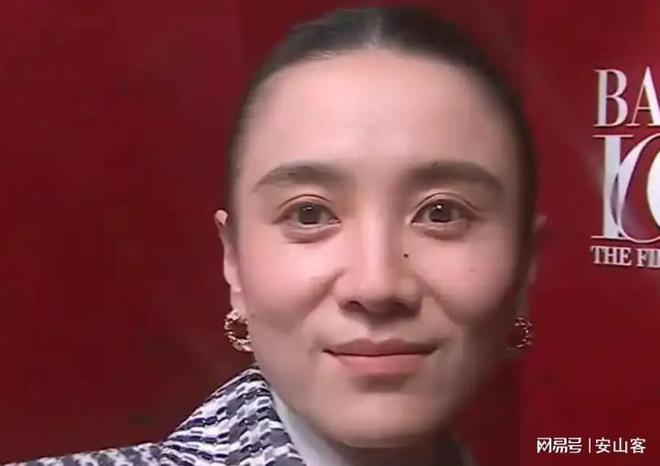 签吓坏杨幂不敢露脸只有赵今麦扛住了！PG电子麻将胡了2试玩芭莎之夜被镜头(图6)