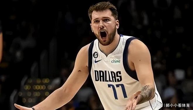 怪尼克了 不装了 摊牌了麻将胡了对不起!我们都错(图1) 怪尼克了 不装了 摊牌了麻将胡了对不起!我们都错(图1)